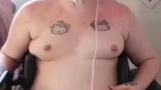Quadriplegic Cam Girl & Content Creator Seeks Professional Cam Partners (All Genders Welcome)