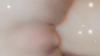 Bunni cumm all over her dildo
