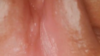 Flexing my warm pussy 
