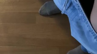 隠れてオナニー、いっぱい出ました。