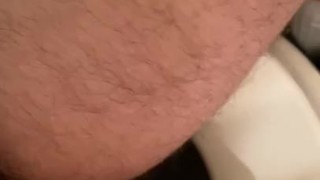 Wiping after I pee