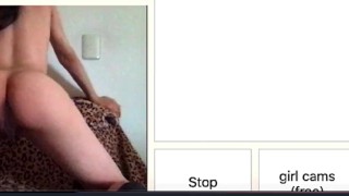  SEXY BRUNETTE LIKES TO SHOW HER BODY MORE THAN ONCE