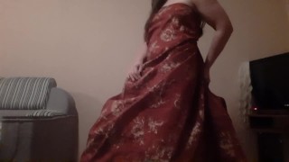 Вылизывают под платьем мою киску и попку. Бурный оргазм - lesbian_illusion