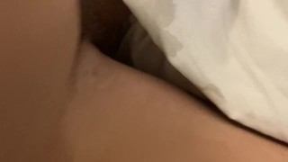 Fucking the pillow - jean372