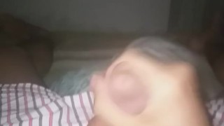 Masturbacion de media noche que ricooo