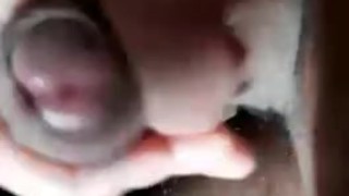 Haciendo una deliciosa paja 