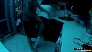РУССКОЕ ВИДЕО С РАЗГОВОРАМИ ШКОЛЬНИЦУ ОТТРАХАЛ ЕЕ ОТЧИМ