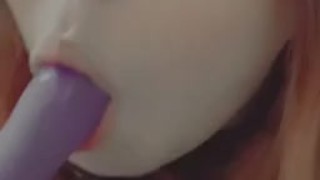 Sucking a vibrator I’m bored 