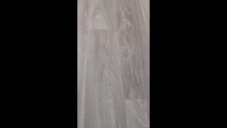 Sneaking a cumshot 