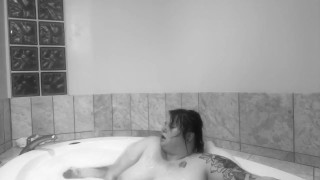 Big girl & bath jet 