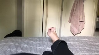 Lallie's feet are back