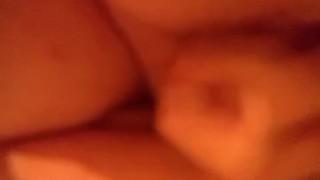Артем сосет сам себе дрочит ногами лижет ноги в ванной self suck autofellatio self footjob