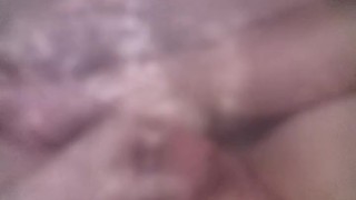Артем сосет сам себе дрочит ногами в ванной self suck autofellatio self footjob