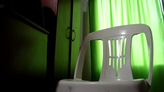  Cerrado En Su Habitación y Masturbarse Hasta que...