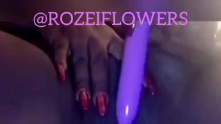 Rozei Flowers solo squirting 