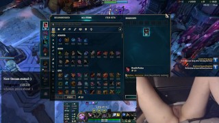Girl playing League of Legends after over a month break
