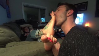 Gwen has Every Inch of Her PERFECT Pink Soles Licked Passionately! FULL HD