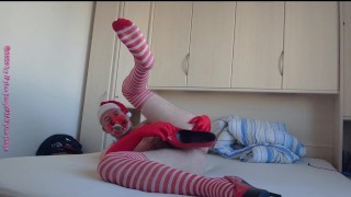 Nylonjunge ist Notgeil in der Adventszeit