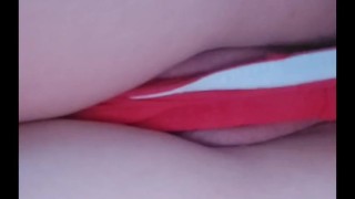 Solo female - fucks herself - vibrating wand 
