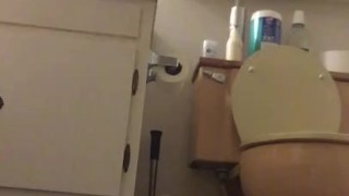 upside down eating own cum