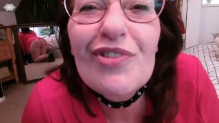 525 Sex retary craves for Boss to dominate her. Eyeglasses, heels and a fuckable face