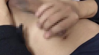 大学生、アナル弄ってオナニー 、指いれたまま射精