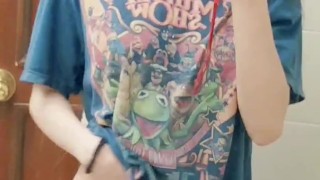 Twitter video / sarahmodel