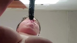 DILDO SUCKIN