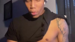 shaking legs orgasms while nutting and moaning