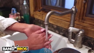 BANGBROS - Stepmom Compilation Featuring Nikki Benz, Kendra Lust, Natalia Starr & More