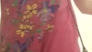 Кручу попой пока  сидит в соседней комнате