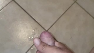 Explosive orgasm! With Massive cumshots in slowmo!!