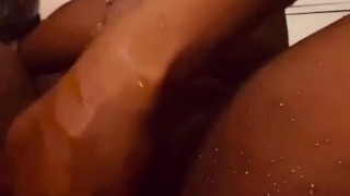 Wet dream - Solo ebony fingering SQUIRT - amateur 