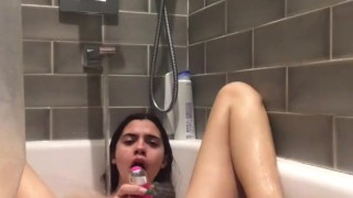 Amateur Teen Masturbate Squirt - latina Amateur teen masturbates and squirts in shower - Darmowe Filmy Porno  - YouPorn