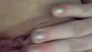 Teen Girl Loves Playing With Herself 