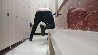 Public ass play. Big mommy