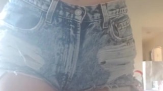 Work break in my daisy dukes 