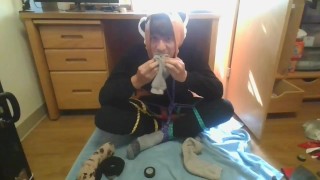Kigurumi Self Bondage in Wool Socks (CUMSHOT)