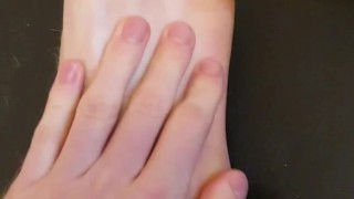 Ich zeige meine dreckigen Socken und Füße - TEIL 1