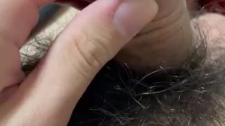 性感帯を触って感じる
