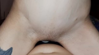 Сняла на камеру, как сучка сверху кайфует от страпона, точнее от меня - lesbian_illusion
