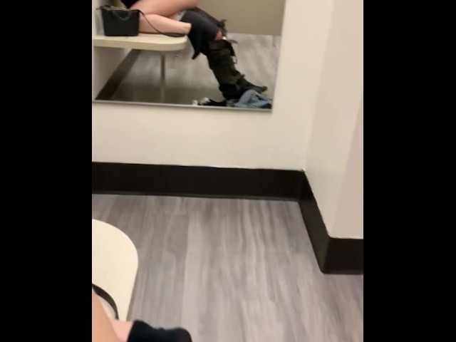 Picking Up Strangers in the Mall Dressing Room - Videos Porno Gratis -  YouPorn