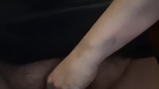 Jerking the cock, jiggling all the way