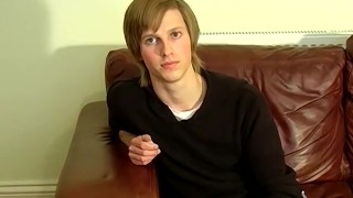 Feminine gay Mike Andrews masturbates solo after interview