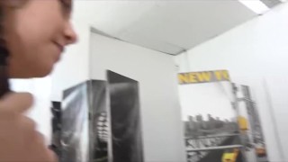 ¿Quién será el suertudo que se folle a la de 18 Alba?