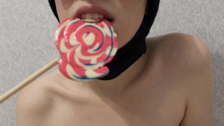 ASMR / GIRL LICKS BIG LOLLIPOP BITES CHEWS SHOWS TONGUE / MOUTH FETISH