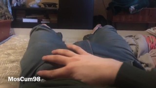 SEXY BOY JERKS OFF (HUGE CUMSHOT)