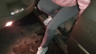 ⭐ Nonchalanty Pissing my Yoga Pants While Texting 