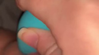 Teen plays with pussy with toy- Cum challenge 