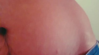 Colombiano bailando sexy mientras se masturba parte 2